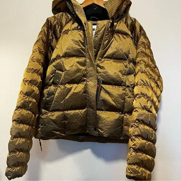 Nike Sportswear Women's Swoosh Puffer Shine PrimaLoft Jacket Large Gold Metallic - Picture 6 of 11